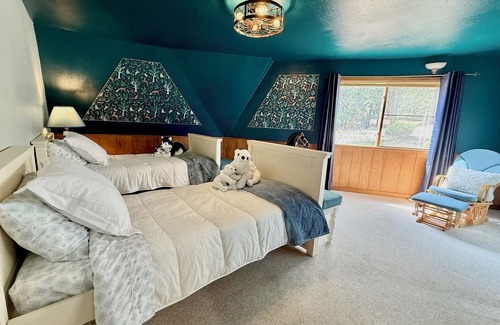 Goldendale Cabin | Spacious 5-bedroom dome home 13 min from Goldendale Observatory