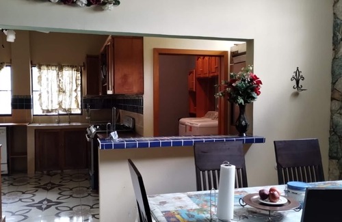 Ahuachapan House | Spacious 5-bedroom house in charming Ahuachapán with WiFi, AC