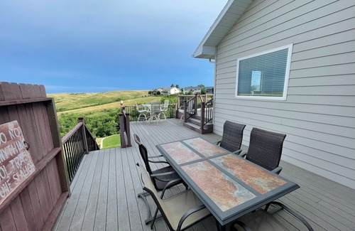 Rapid City House | Family-Friendly 5 Bedroom Home Near Rapid City & Black Hills