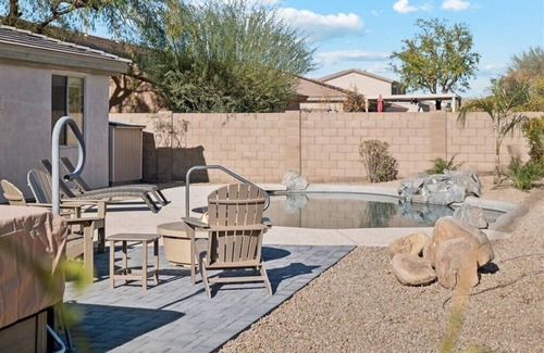Palm Valley House | Spacious 5-bedroom house with Heated Pool