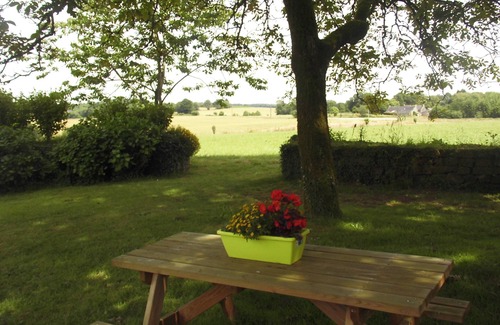 Meslan Cottage | Ideal 5-Bedroom Longère for Family or Group Getaways
