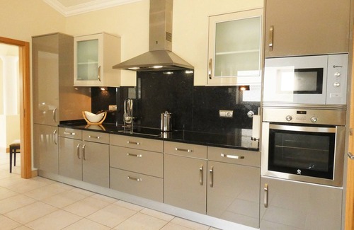 Porto de Mos House | Exceptional 5 Bedroom Villa Girassol with Ocean View
