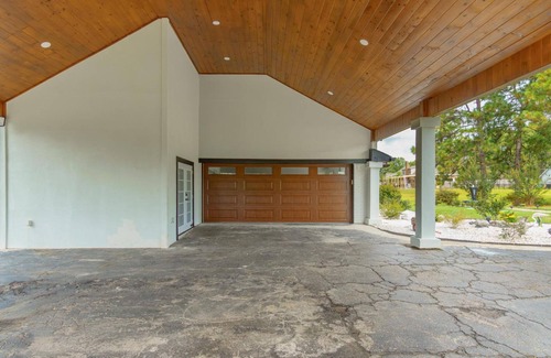 Hattiesburg House | Spacious 5-bedroom lake home with WiFi, AC in charming Hattiesburg