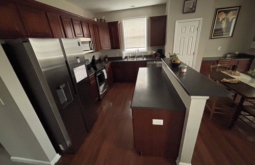 Noblesville House | Spacious 5-bedroom house with game room, near downtown Noblesville and Ruoff