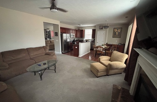 Noblesville House | Spacious 5-bedroom house with game room, near downtown Noblesville and Ruoff