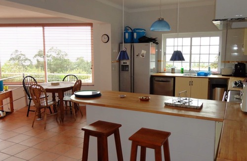 Alcobaca Villa | Elegant 5-Bedroom Villa with Indoor Pool & Ocean View