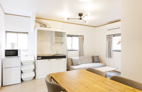 Shimoigusa House | Guest Rated 10/10: Modern Rooms Near Shinjuku Station