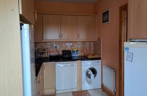 Kilmovee House | Kid-Friendly 6-Bed Retreat Near Knock Airport, Rated 9.2