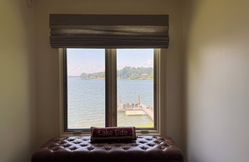 Shady Bay House | Spacious 6BD 4BA Lakehouse. Sleeps 17. Views. Dock. Paddleboards. Screened Porch