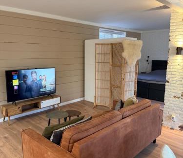 Alkmaar Apartment | Elegant City Centre Apartment with Terrace & Family Friendly