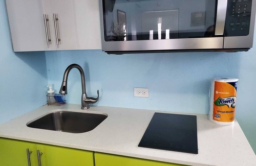 Santurce House | Inviting 8BR Compound with Spa and Breakfast Included