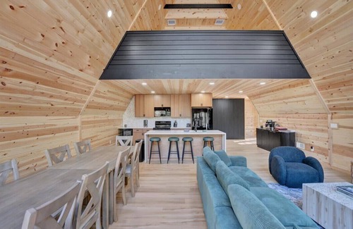 Blakeslee Cabin | Spacious A-Frame | Hot Tub | Movie Room | Firepit