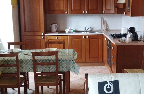 Pettenasco House | Spacious accommodation a stone's throw from Lake Orta