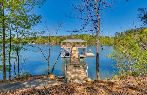 Crane Hill House | Relaxing Alabama Retreat with Deck, Grill & Fire Pit