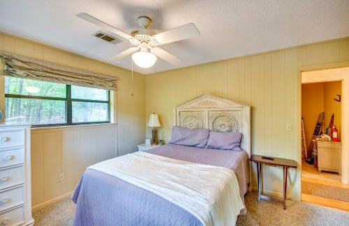 Alexander City House | Inviting Alexander City Retreat with Private Dock Access