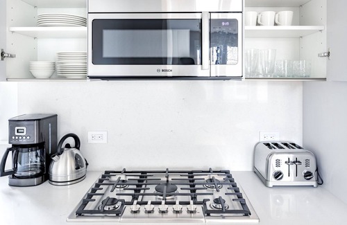 Brighton Apartment | Modern Allston 2BR with Kitchen and Breakfast Included