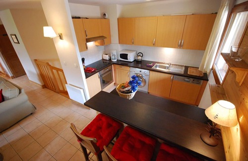 Les Esserts Apartment | Alpine Duplex with Breathtaking Views and Pool Access