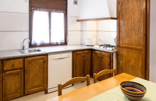 Castello d'Empuries Apartment | Bright Apartment on Costa Brava with Ocean View & Pool