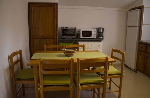 Castello d'Empuries Apartment | Bright Apartment on Costa Brava with Ocean View & Pool