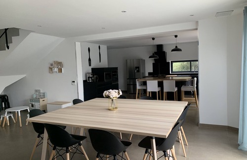 Flassans-sur-Issole Villa | Tranquil 4-Star Villa with Private Pool and Ocean View