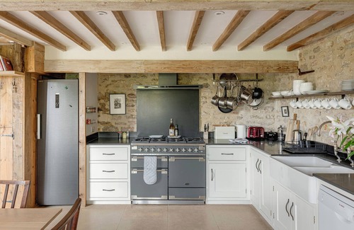 Lullington House | Spacious and beautifully converted 18th century stone barn. Pet-friendly!