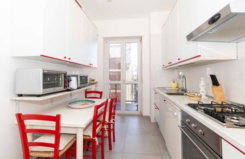 Crocetta Apartment | Bright Apartment with Child-Friendly Amenities in Prime Location