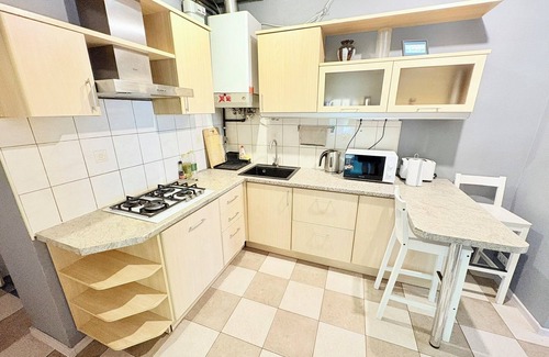 Grizinkalns Apartment | Spacious and Bright Apartment w/Free Parking and Self-Check-In