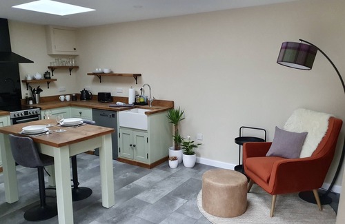 Pitlochry Cottage | Top-Rated Retreat in Scenic Pitlochry Awaits You!