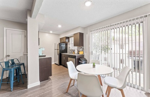 Windsor Park Apartment | Chic 2BR Suite with King Bed Near Downtown - Rated 9.4/10