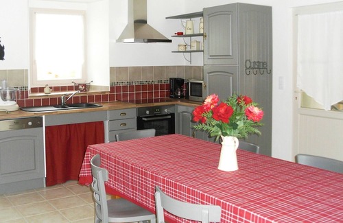 La Garnache House | Guest Rated: 9.8! Oceanfront House with Pool & Lake Views