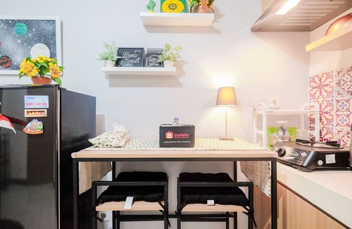 Depok Apartment | Cozy 2BR Cinere Resort Apartment with Pool & Kitchen Access