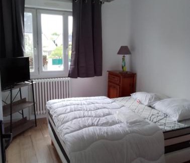Sene House | Cozy 80m Family Home in Séné with Child-Friendly Amenities