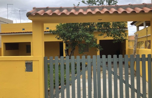 Praia da Vila House | Inviting House with Pool and Gourmet Area for Unforgettable Stays