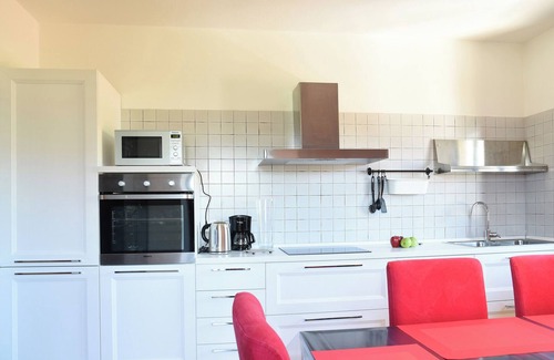 Riva del Garda Apartment | Elegant Oceanfront Holiday Apartment "Mandorlo" with Balcony