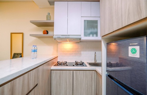 Ragunan Apartment | Elegant 1Br Apartment in Pejaten Park with Pool & Breakfast