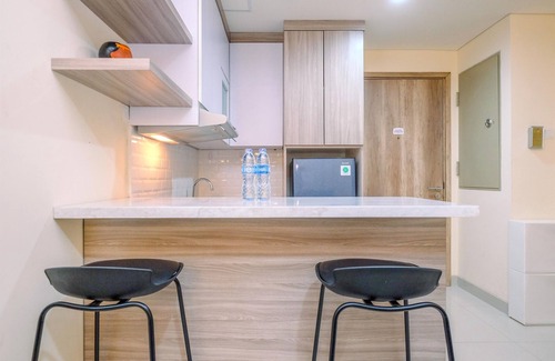 Ragunan Apartment | Elegant 1Br Apartment in Pejaten Park with Pool & Breakfast
