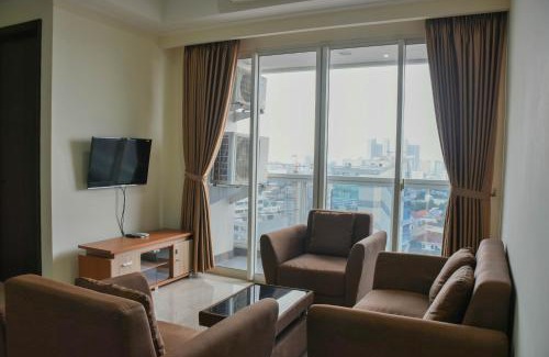 Cikini Apartment | Elegant 3BR Retreat at Menteng Park Apartment by Travelio