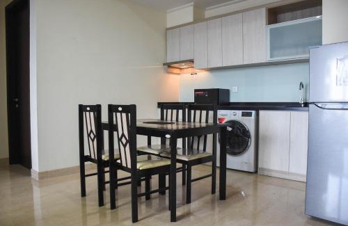 Cikini Apartment | Elegant 3BR Retreat at Menteng Park Apartment by Travelio