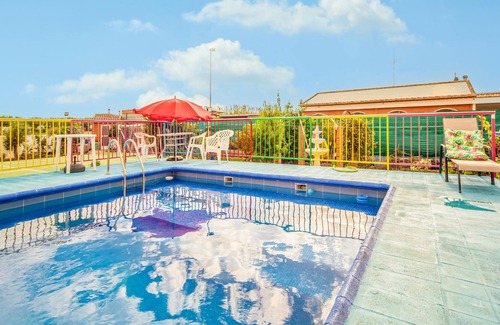 Moncofar House | Spacious and family vacation home with sports and playground and swimming pool.