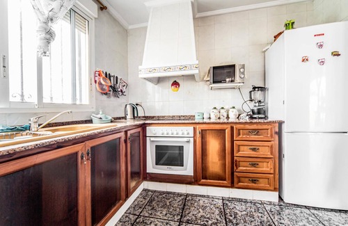 Moncofar House | Spacious and family vacation home with sports and playground and swimming pool.