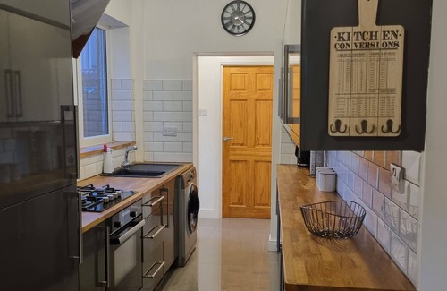 Barrow-in-Furness House | Modern Town House Near Lake District – Family-Friendly Retreat