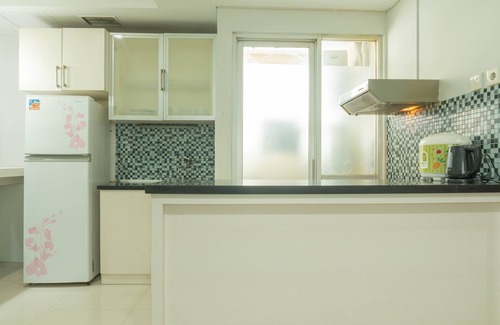 Chinatown Apartment | Cozy 2BR Green Central City Apartment with Pool Access