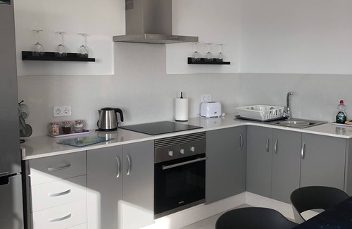 Bedar Apartment | Relaxing Accommodation with Private Pool and Ocean Views