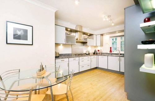 Cramond Bridge Apartment | Guest Rated 10/10: Barnton - Cramond, Edinburgh Retreat