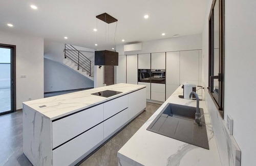 La Boisse House | Modern Architect-Designed House with Pool in Lyon Region