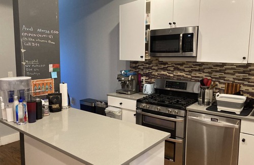Bedford-Stuyvesant Apartment | Modern Infant-Friendly Apartment with Family Amenities