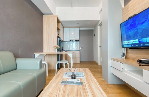 Cikarang Apartment | Spacious and Restful 1BR at Vasanta Innopark Apartment