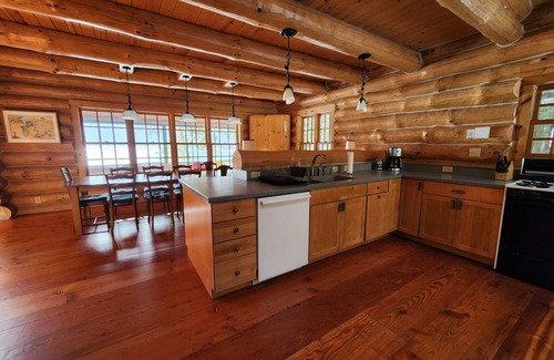Cedarville House | Modern Log Home on Lake Huron - Guest Rated 10/10!