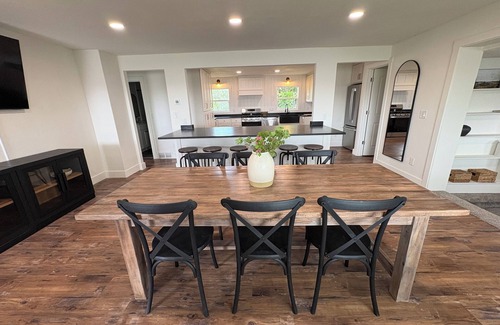 Elwood Other | Spacious and secluded 5-bedroom farmhouse with AC, WiFi in charming Tremonton