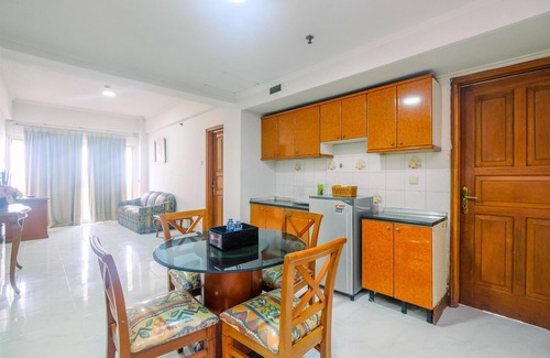 Gambir Apartment | Convenient 3BR Juanda Apartment with Pool and Kitchen